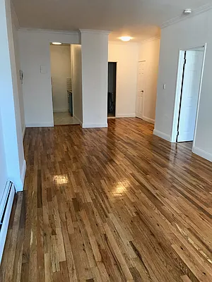 Rented by Sandra Ospina, Licensed Real Estate Broker | media 33