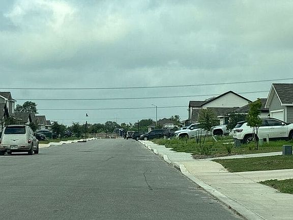 5th image of 8931 Broad Wing Dr