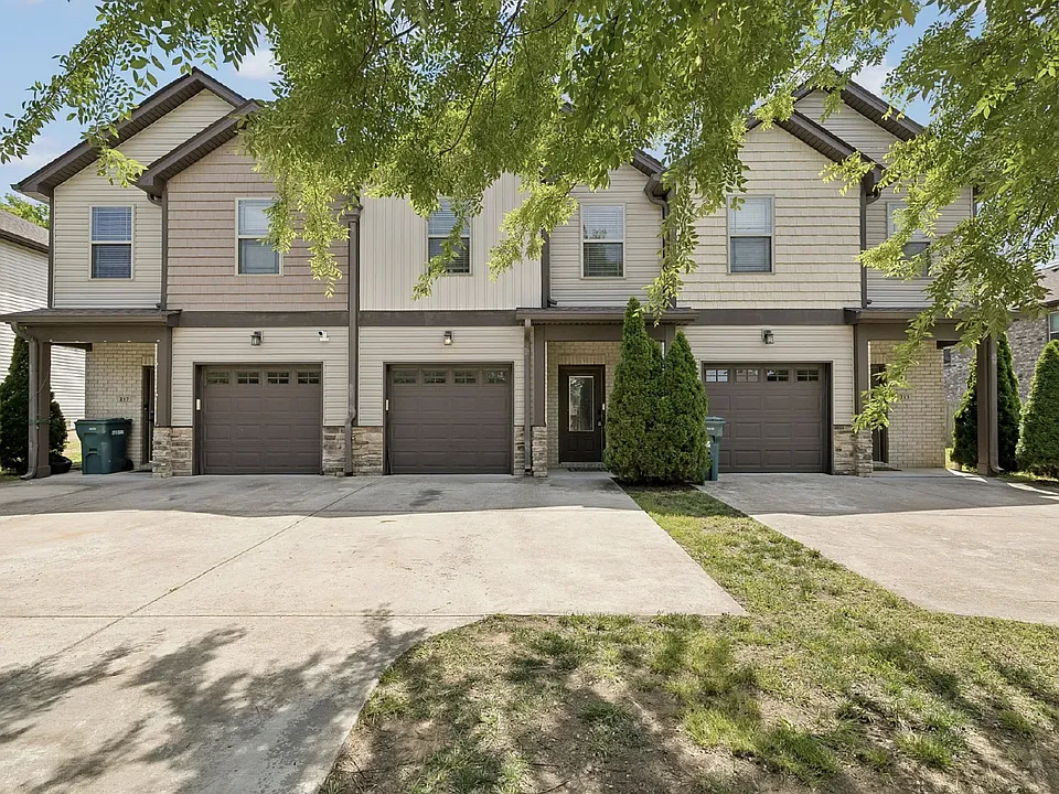 215 Cedar St