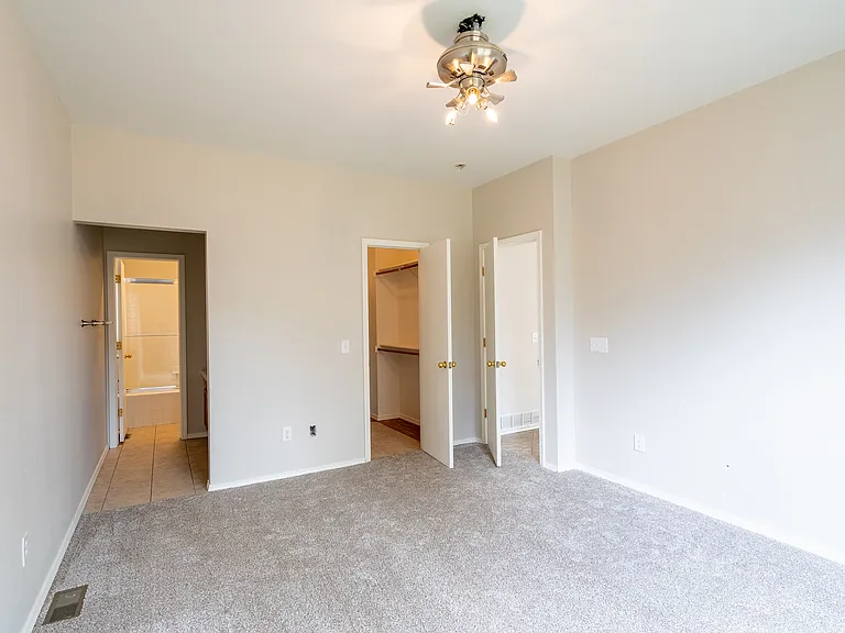 6431 Gemfield Dr — Photo 10