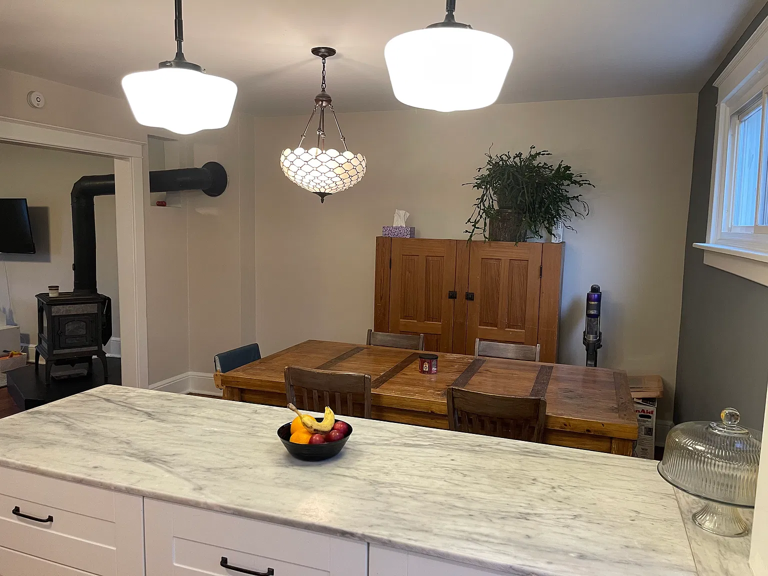 3 bed, 960 sqft, $2,200 — Photo 3