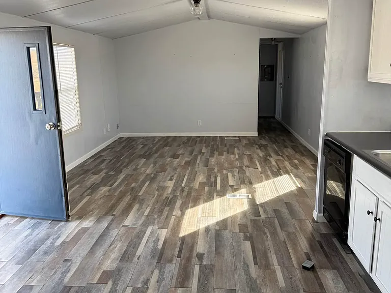 5617 Peach Valley Rd — Photo 3