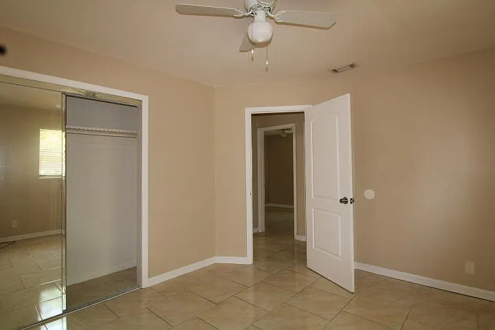 1412 W 6th St — Photo 10