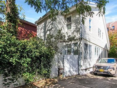 1940 83rd St, Brooklyn, NY, 11214