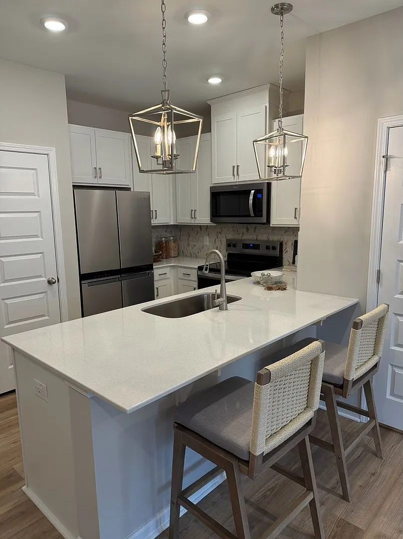 Charming 3BR Townhome in Durham — Photo 3