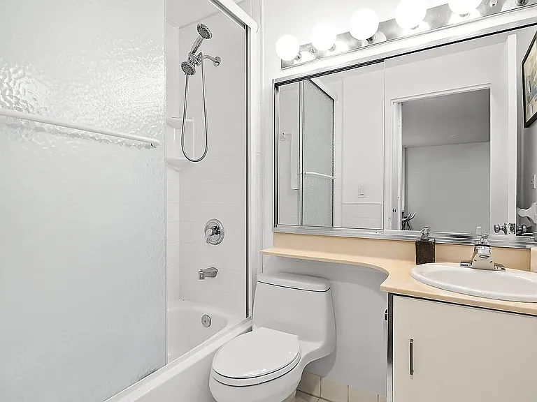 372 5th Ave #2L — Photo 6