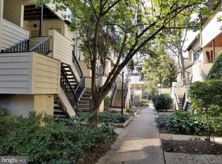 9876 Hellingly Pl #116, Gaithersburg, MD 20886