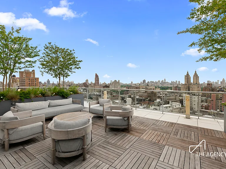 212 W 72nd St #5G — Photo 7