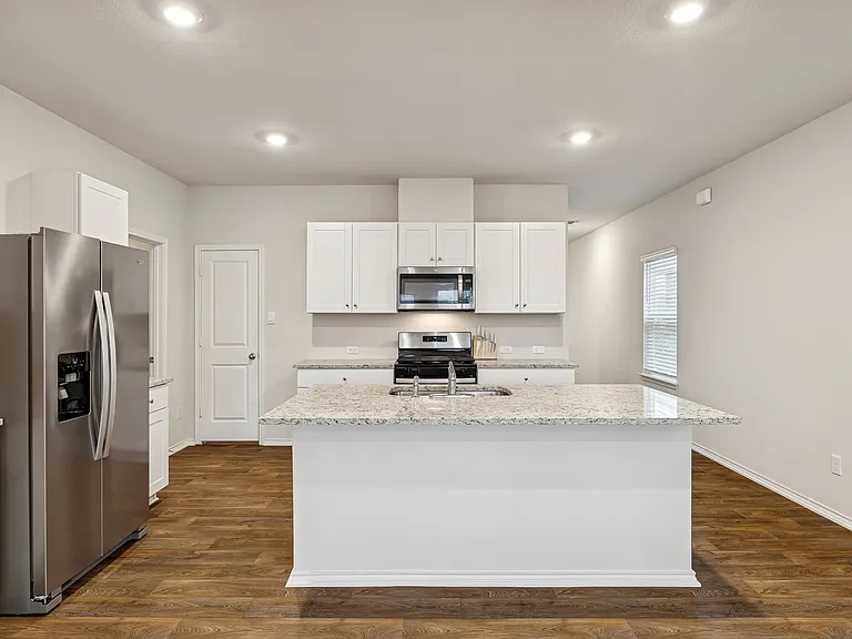 4550 Meerkat Dr — Photo 10