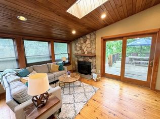 40 Manning St, Hudson, MA 01749