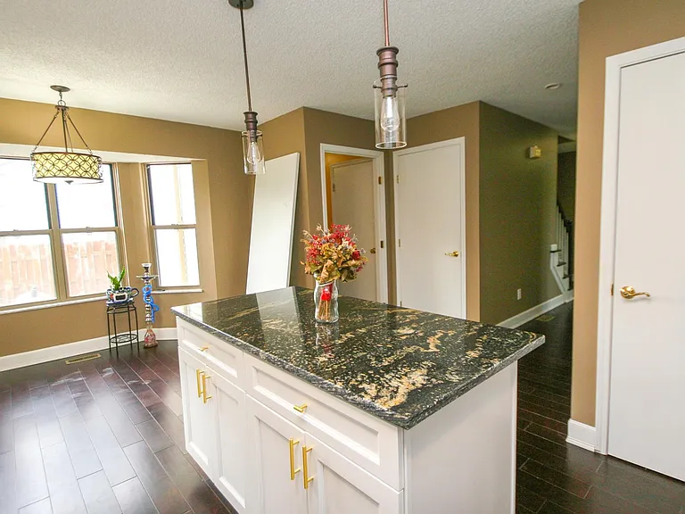 1310 Abbeyhill Dr — Photo 6