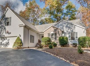 139 Harrison Cir, Locust Grove, VA 22508