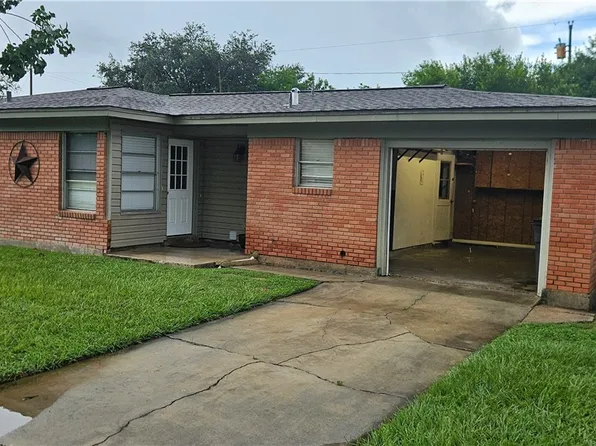 3207 Linda Dr, Victoria, TX 77901