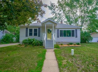 312 4th St N, Hudson, WI 54016