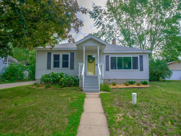 312 4th St N, Hudson, WI 54016