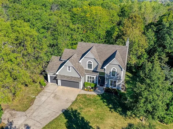 4759 Quivira Dr, Shawnee, KS 66216