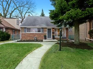 7531 Kenton Ave, Skokie, IL 60076