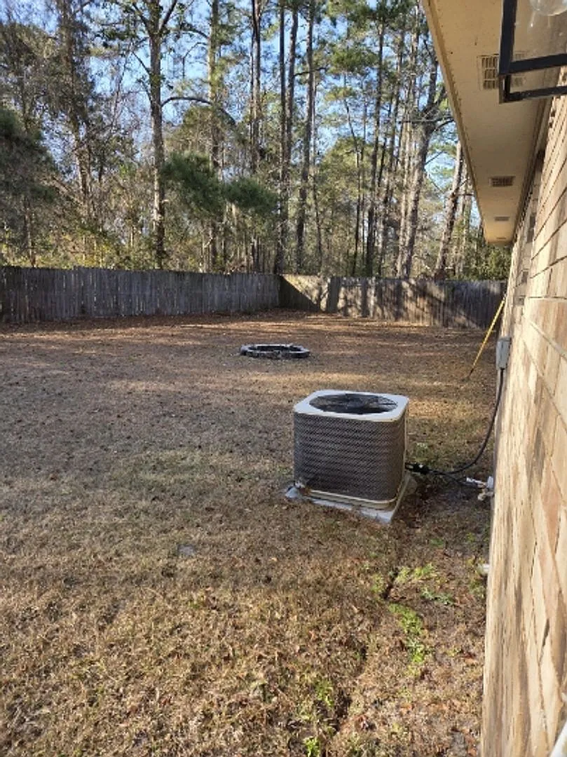 3 Bedroom 1 Bath — Photo 2