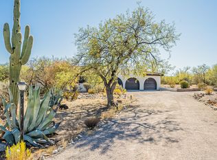 545 W Paseo Potrerro, Green Valley, AZ 85622