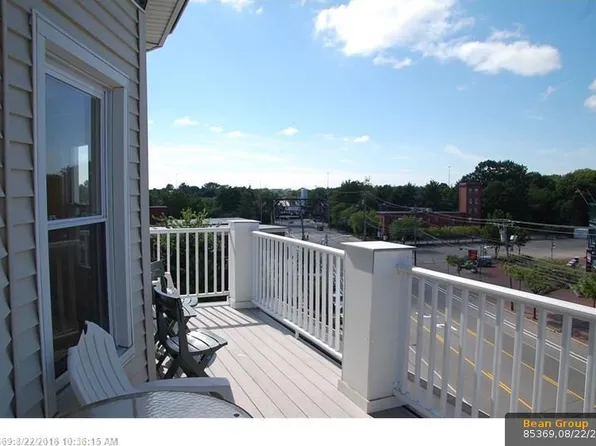 260 Park Ave APT 8, Portland, ME 04102