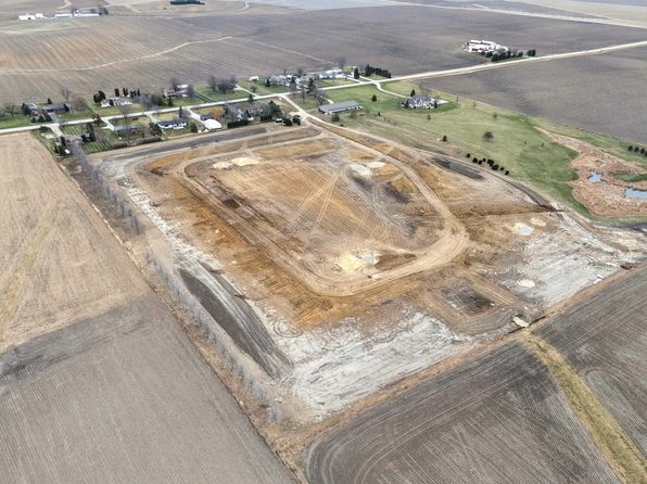 11 Maple Grove Ests, Donahue, IA 52746