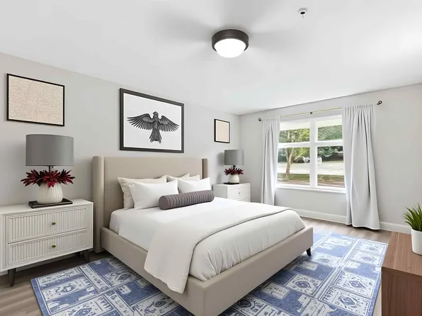 15220 Guildford Dr #114, Surrey, BC V3R 0Y6