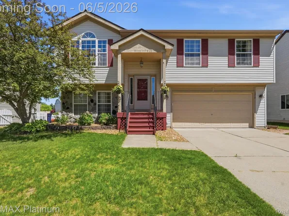 1714 Newgate Ln, Howell, MI 48843