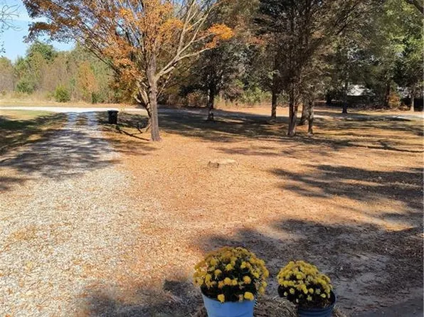 1769 Union Cross Rd, Kernersville, NC 27284