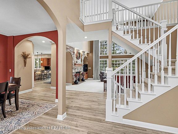 5th image of 1605 Stauffer Ln