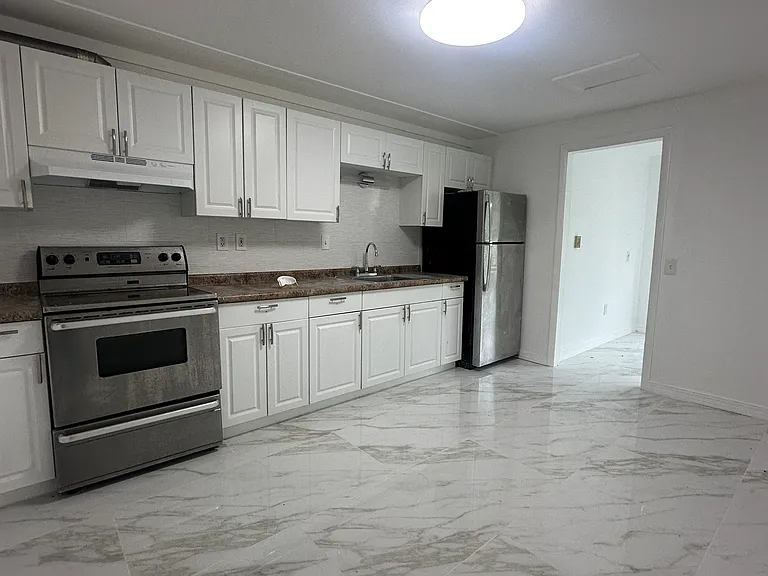 211 Kent Rd #D — Photo 13