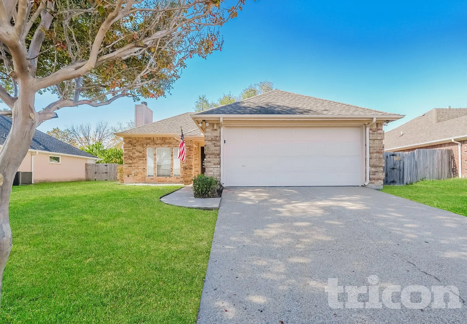 605 Columbia Avenue Waxahachie TX — Photo 1