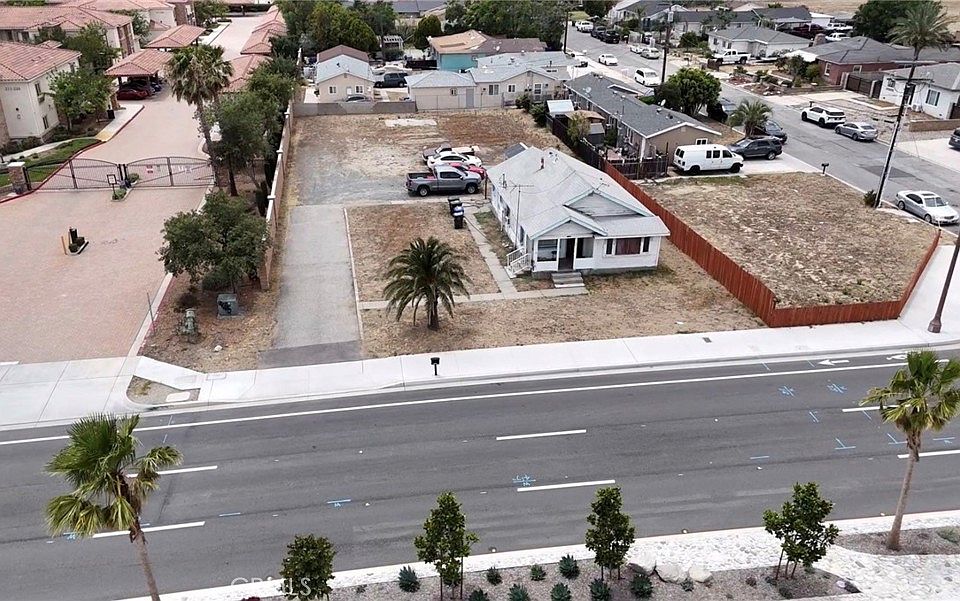 1st image of 7790 Sierra Ave
