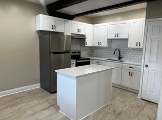 10102 Main St #3A, Hebron, IL 60034