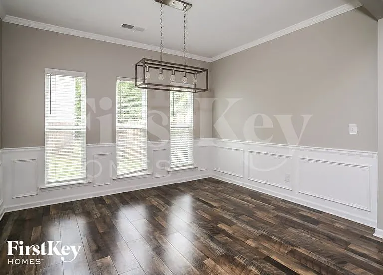 38 Maple Grove Dr — Photo 4