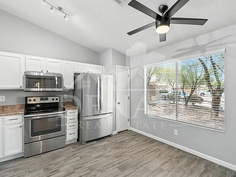 8515 S Placita De Lorena — Photo 11
