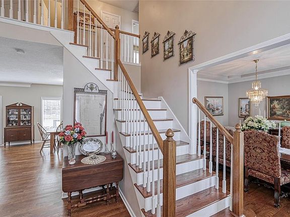 3rd image of 5812 NE Diamond Ct