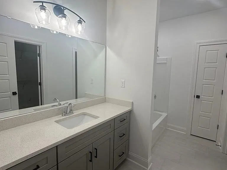 516 Meadow Crest Cir — Photo 8