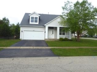 265 S Springside Dr, Round Lake, IL 60073