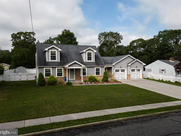 12 Evergreen Dr, Ocean View, NJ 08230