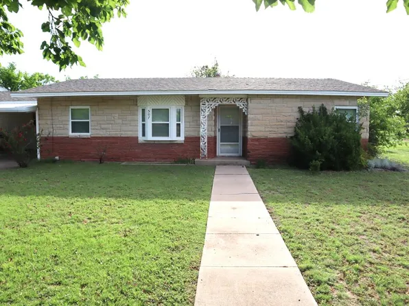 507 Main St, Roscoe, TX 79545