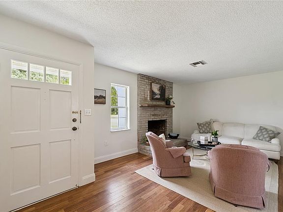 3rd image of 2650 HARRY AVENUE