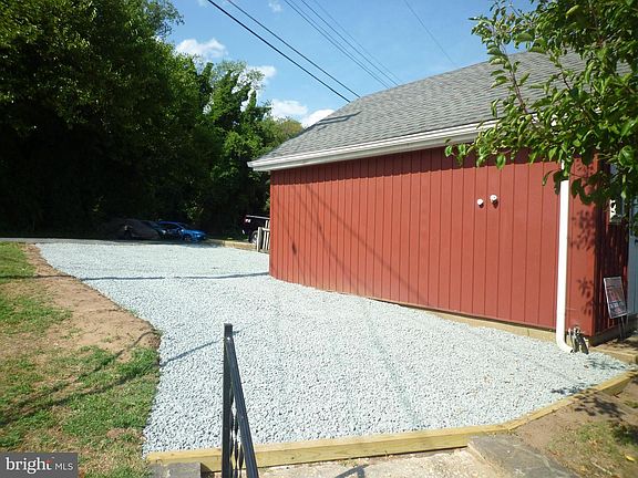 5th image of 1315 Wildwood Beach Rd
