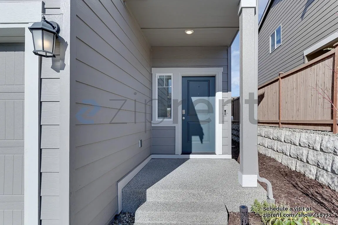 3 bed, 2.5 bath, 1664 sqft, $2,500 — Photo 3