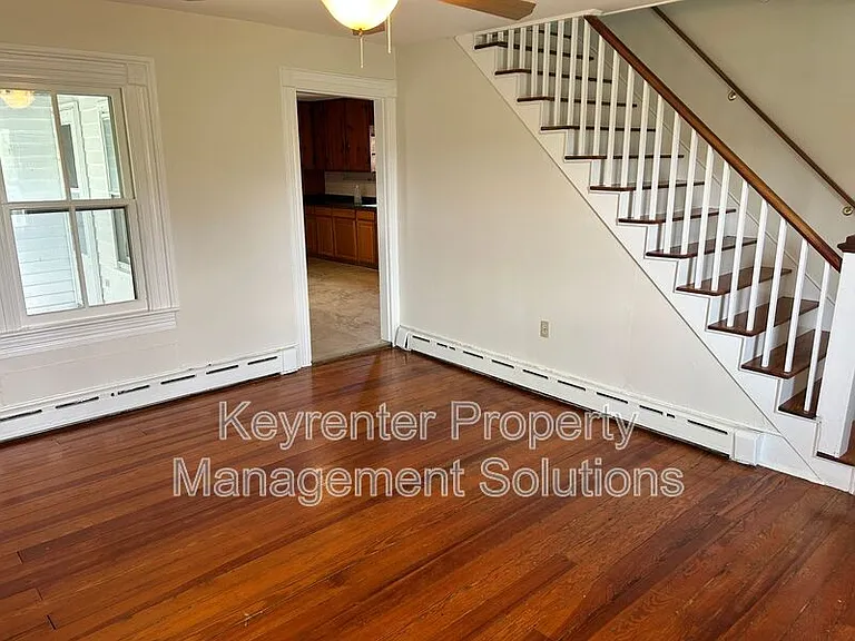 209 Tanner Ln — Photo 5