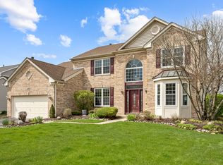 430 Clover Dr, Algonquin, IL 60102