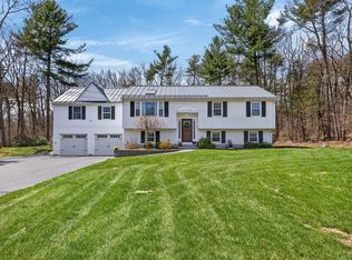 5 Maureen Lane, Hudson, NH 03051