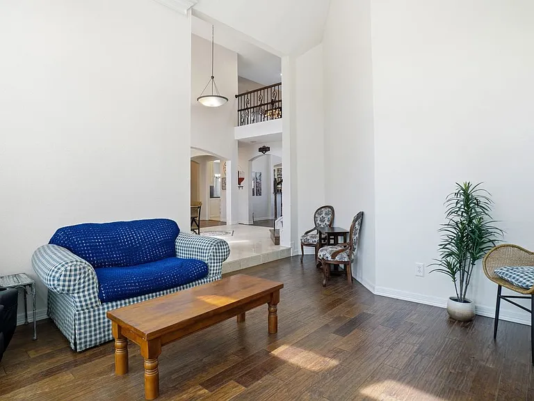 3909 Hogan Manor Dr — Photo 23