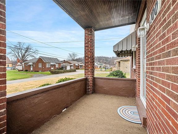 2nd image of 100 Orr Ave