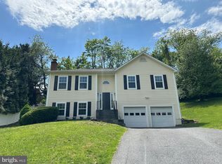 10458 Carlyn Ridge Rd, Damascus, MD 20872