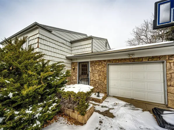 1671 Killarney Street, Aurora, CO 80011
